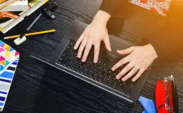 Apprendre l'anglais en ligne : les avantages